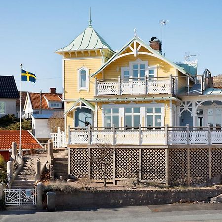 Strandflickornas Annex Gula Villan Люсечиль Экстерьер фото